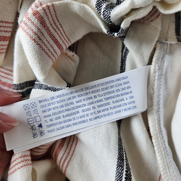 Striped Women's Shorts With Belt Size M - Picture 5 of 6